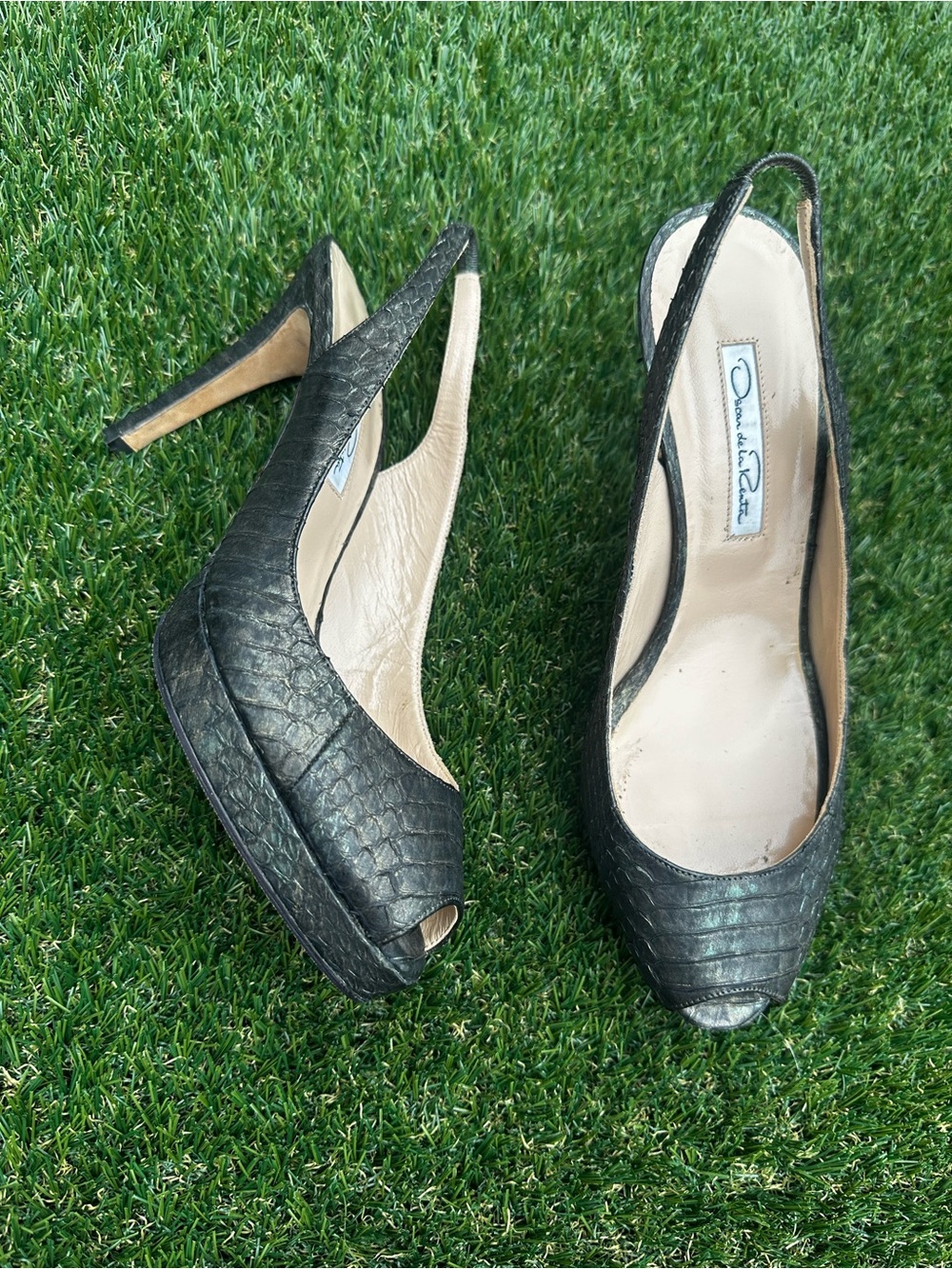 Oscar de la Renta Black Reptile-Effect Slingback Heels 🖤